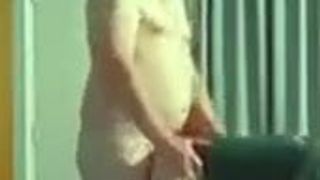 रिपब्लिकन डैडी गुपचुप तरीके से फगोट की गांड चोदते हुए फिल्माया गया है