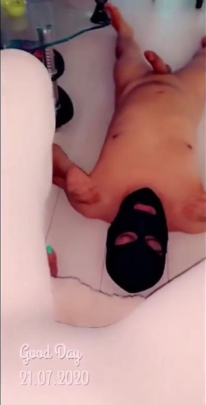 Arab Mistress Rola Slave Face Slapping