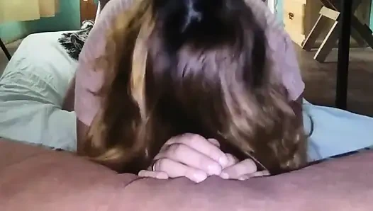 Aku merekam aku lagi asik pacarku pakai gaun pink