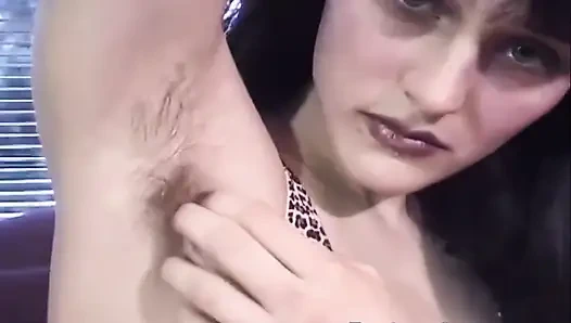 Волосатая вся хорошенькая волосатая соло Sascha 90-х