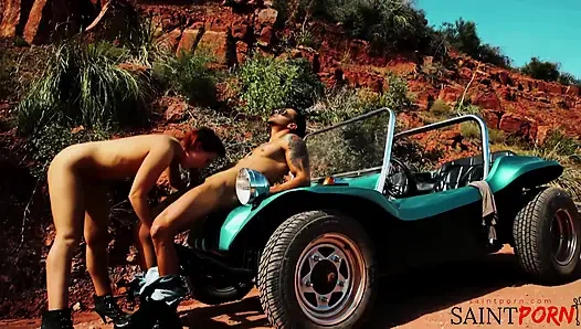 Jayme janes erhitzt die wüste mit sex und spermaschlucken