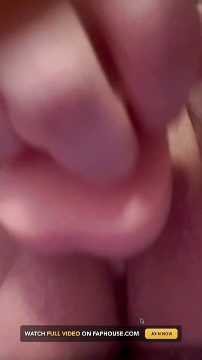 Kongkek dildo pepek basah saya