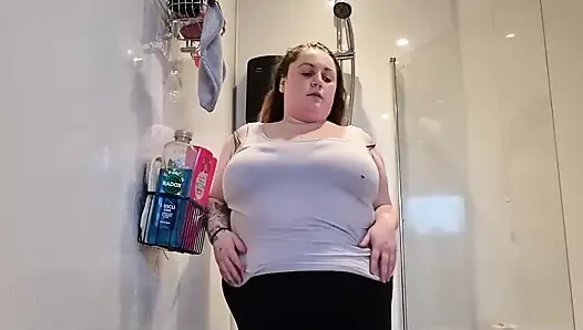 Video mandi sambil mandi