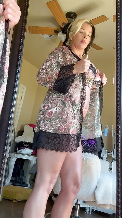 Diosa en ascenso: ¡Mirame correrme, mirá cómo esperás!