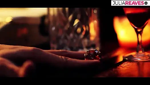 Azgın kız orgazm olana kadar yalanıyor