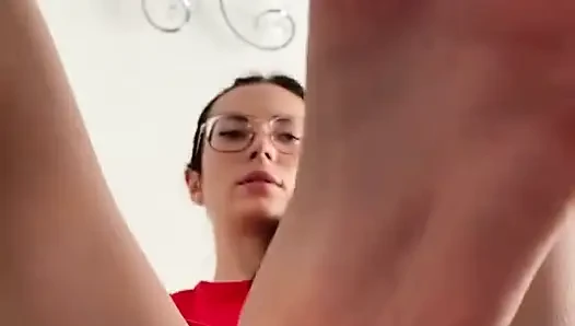 Riesin fußanbetung pOV, nicht nackt