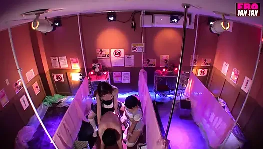 Tokyo'da yüksek sınıf bir dinlenme salonunu keşfediyor -bölüm 1