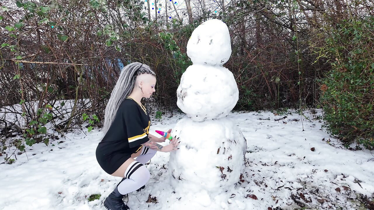 Follando Al Hombre De Nieve!