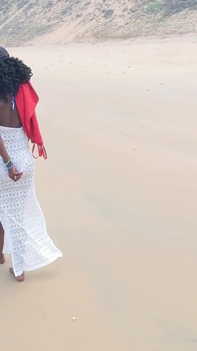 Black MILF Gets Picked up at the Beach