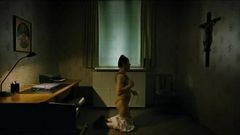 Sex explicit în Glaube (paradis: credință) film austriac