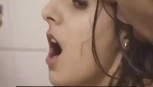 Cewek imut perancis dientot habis-habisan setelah tenis