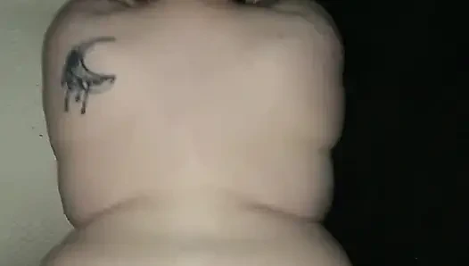 Weiße ehefrau wird von mexikanischem ehemann mit buttplug in ihren arsch gefickt