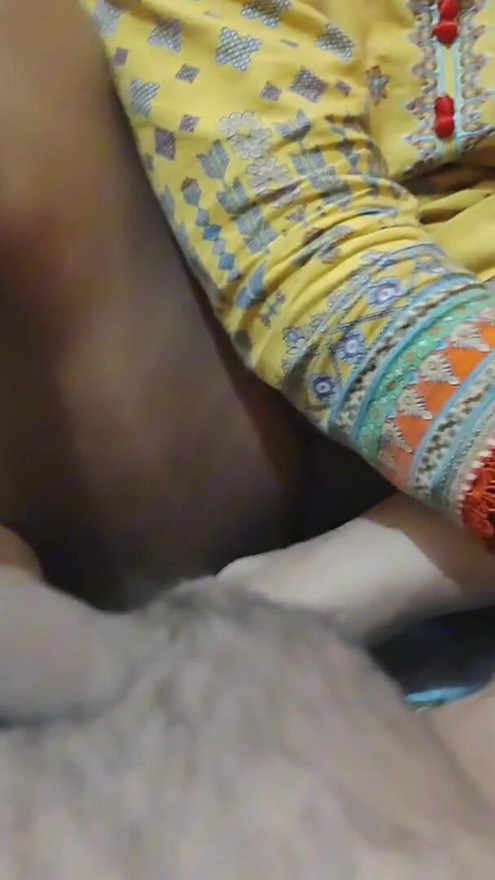 ( Stepmom ) Giving Handjob Massage-Clear Hindi Dirty Talk | Clip 1