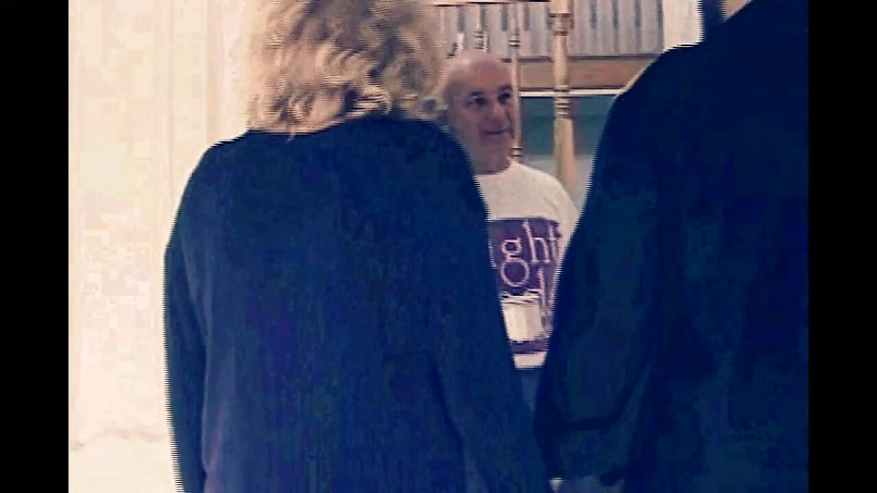 Suami cuckold menonton isteri MILF dikongkek lelaki dengan zakar besar