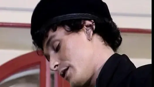 Идеальные немецкие шлюшки наслаждаются горячей кожаной оргией с двойным проникновением