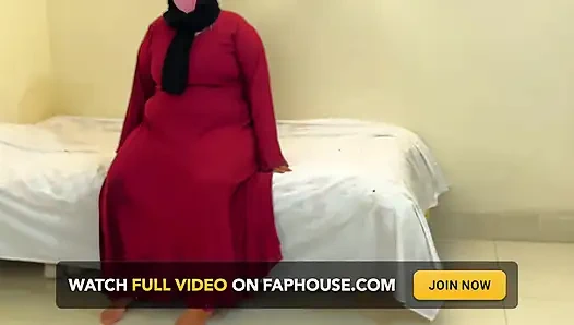 Suudi Arabistan'da güzel bir teyzeyi sikiyor - çoklu boşalma