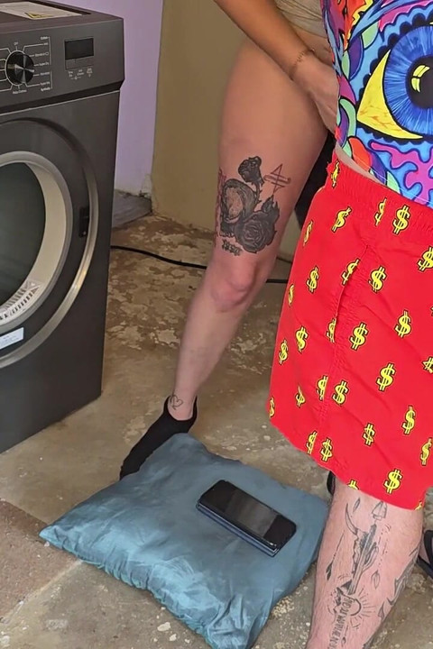 Stepsis Got Stuck in the Washing Machine and I Just Had to Fuck Her Flowering Pussy