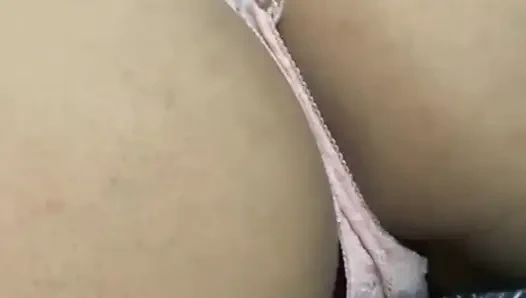 "Temanku seksi... dan aku juga begitu"