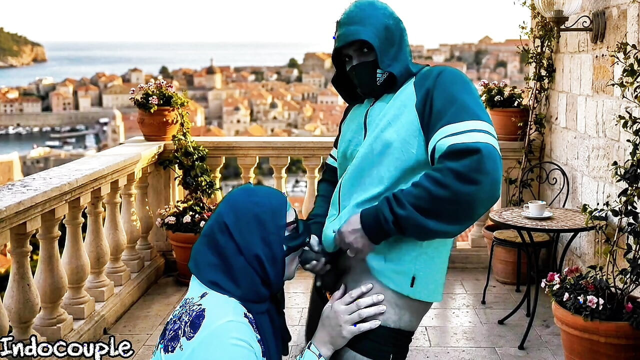 Ibu berhijab pergi ke Maghribi dan seronok ada enak tiri yang seronok untuk diputar dan bogel bersama video viral bahagian 2