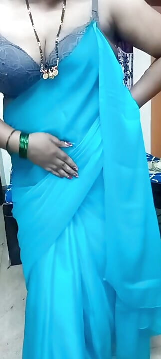 Bhabhi Ne Bathroom Me Kholi Choli