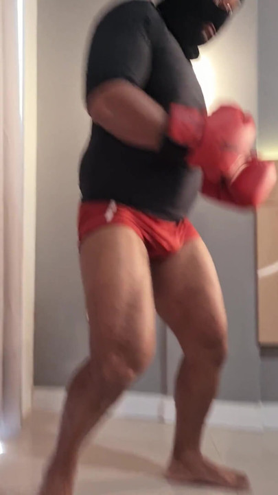 (raw Video) Black Titan - POV Heavyweight Boxing Challenge