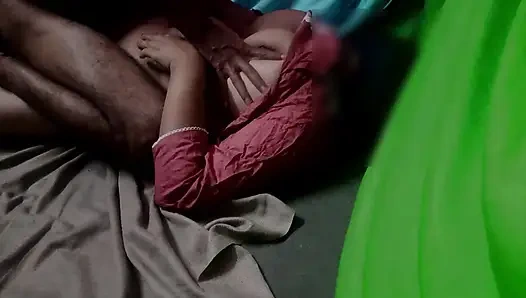 DESI Village beautiful girl tight pussy outdoor MMS Indian Village Life first time girl