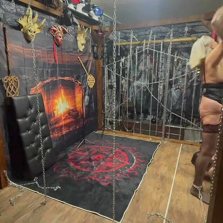 Part 3- Lanista Bear Teaches Red Ruby the Art of Professional Domination.