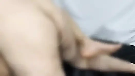 Little Thai: Daddy, aku tidak suka terlihat ketika Anda melakukan itu.