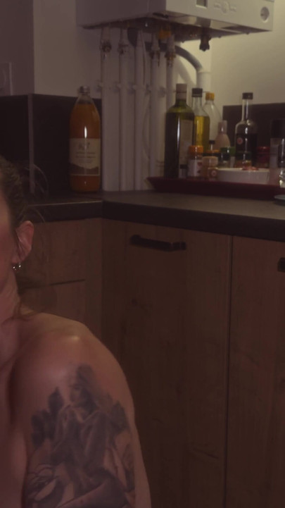 Epic moment from "I fuck a milf in her kitchen"