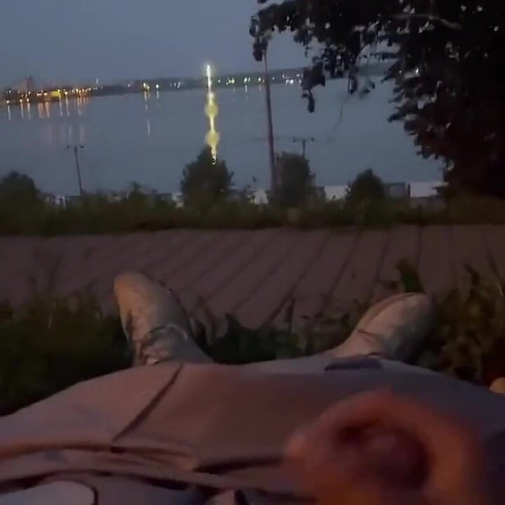 Gave a Blowjob to a Guy on the Embankment