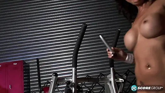 Desi's busty workout