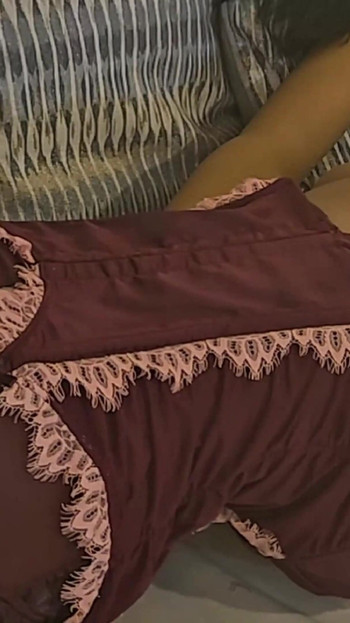 Papai é grato pela calcinha fullback | Clipe 2