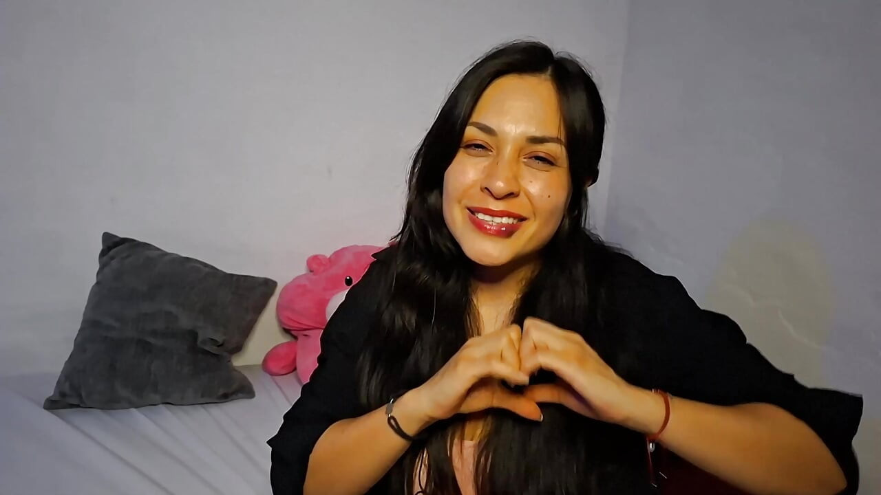 ASMR Roleplay Tu NOVIA te CUIDA