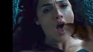 Gal Gadot donna meraviglia con omaggio