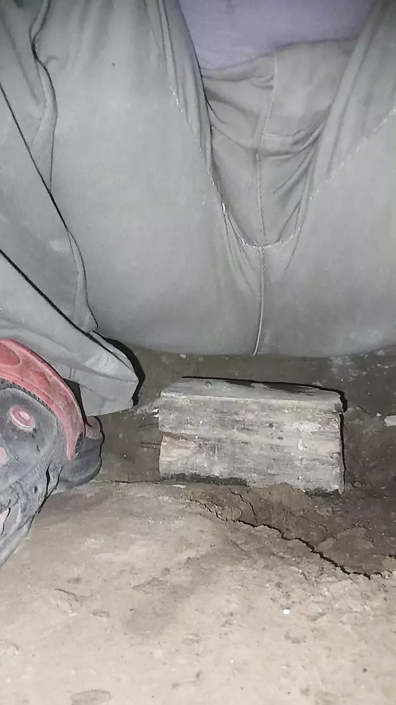 Masturbando meu pênis e ânus até chegar ao orgasmo