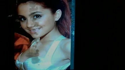 Ariana grande वीर्य चेहरे पर वीर्य की श्रद्धांजलि