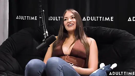 Gizelle Blanco & Anna Claire Clouds Pheromones, Scissoring, & the Bush | Podcast Khusus Orang Dewasa