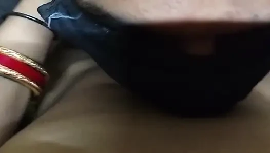 DESI XXX  MAKAN MALIK NE AKELI BHABHI KE SATH KIYA SEX SHORT FILM