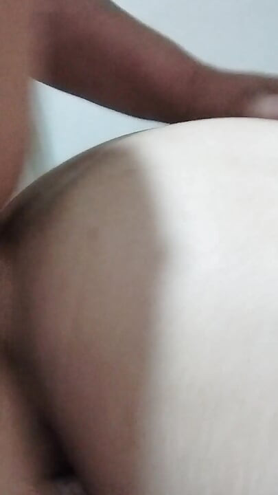 Hard neuken op zijn hondjes tot klaarkomen