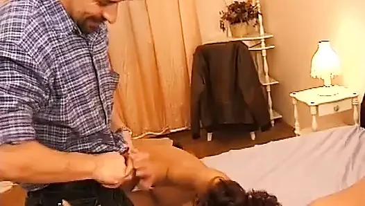 Debutan seks anal angelica bella di debutan