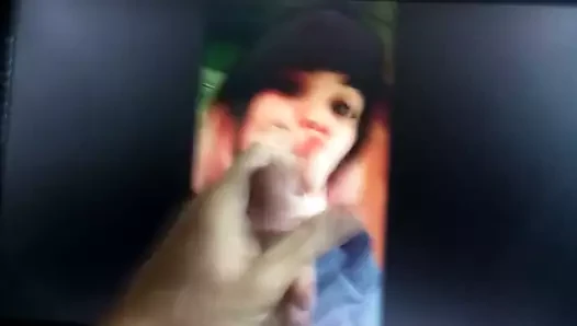 Cum haraç için ilonqueen