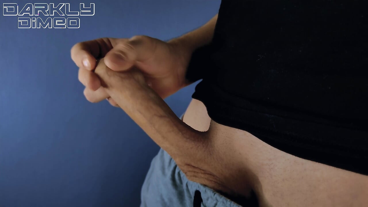 Tesão cara masturbando pau grande gemendo do orgasmo ASMR, enorme carga