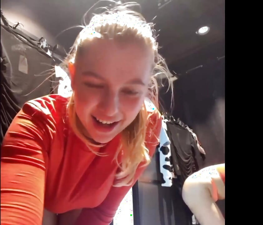 Extreme Squirting and Fucking in the Locker Room