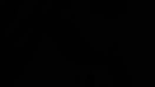 Şu kısa şortla sallayan göte bak