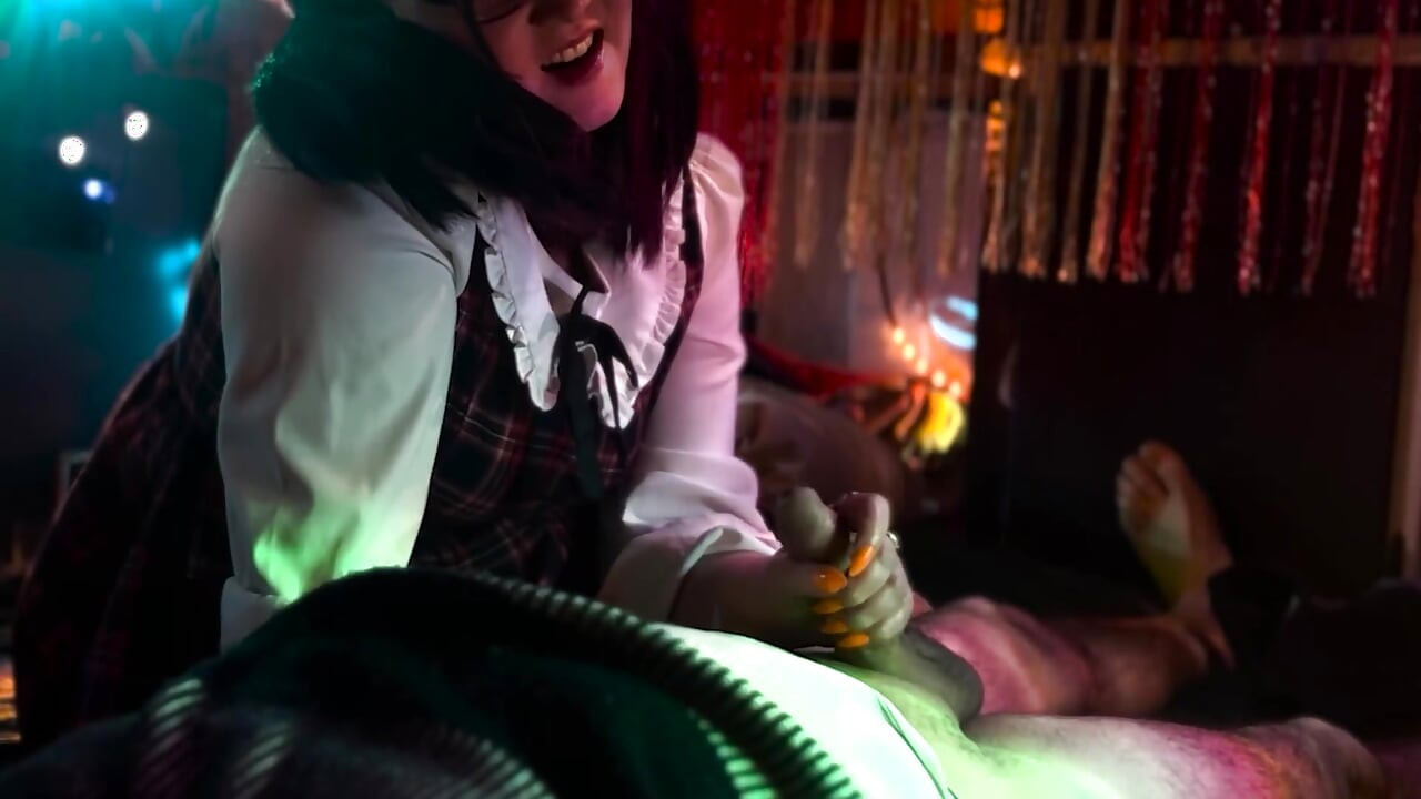 TRUTH OR DARE IS CREAMPIED AND SPIED!
