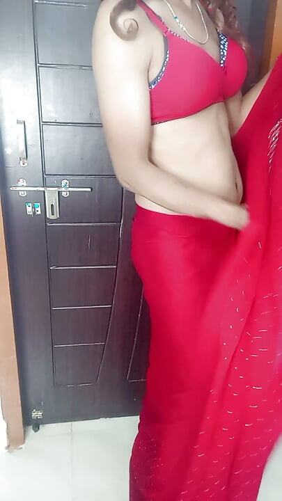 Indian stepmom seduce stepmom wearing infront of red saree removing