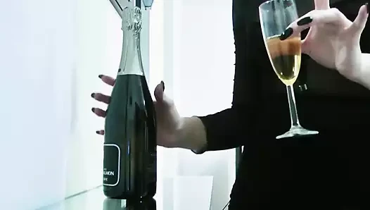 Ben senin zehirlenmiş bağımlılığınım