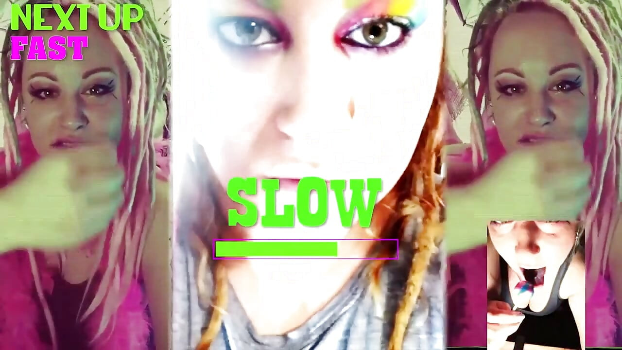 חברה תופסת אותך לובש את התחתונים שלה משחק JOI CEI בכיכובה של האלה לאנה