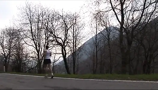 Milf mit dicken möpsen fickt, behaarte muschi