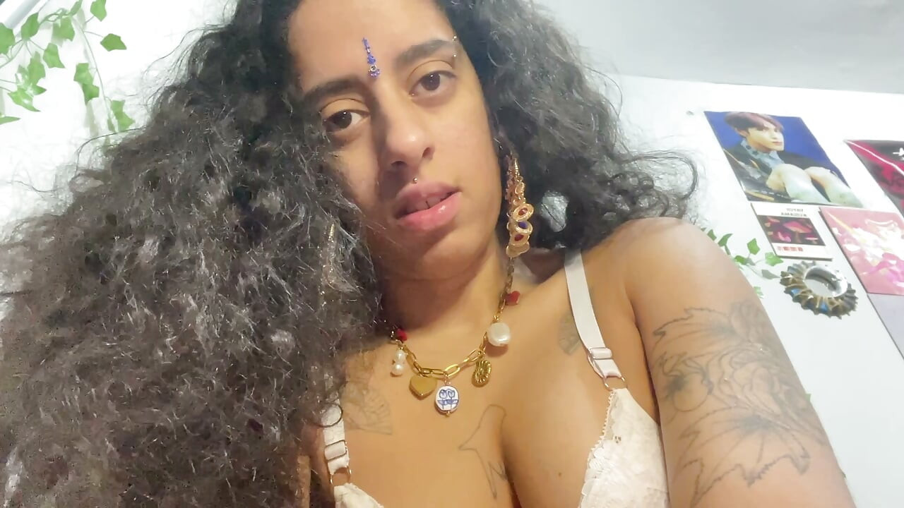 Hairy pussy goddess sitting on your face